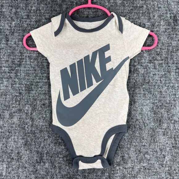 Nike Baby Onesy 0-6 Month Gray‎ Onepiece Jumpsuit Bodysuit Swoosh basketball - Picture 1 of 7